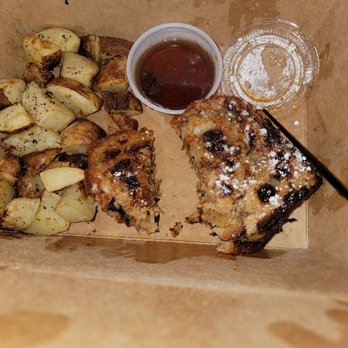 Delectablez - AMAZING French Toast & Breakfast Potatoes - Vegan Near Me - Wilmington, Delaware
