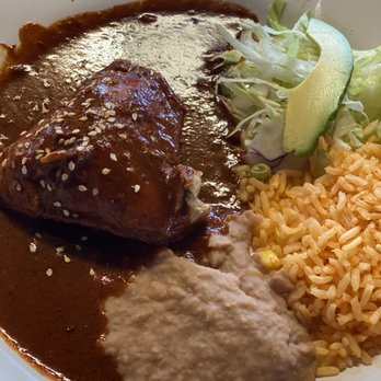 AvoCabo - Chicken mole - Food Tours Near Me