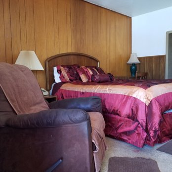 Duffer Motel - Single Queen Bed - Hotels Near Me - Mangum, Oklahoma Duffer Motel - Single Queen Bed - Hotels Near Me - Mangum, Oklahoma