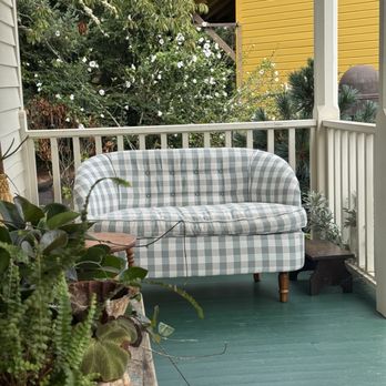 The Cobbler - Front porch couch. Come sit a while - Coffee & Tea Near Me - Aurora, Oregon The Cobbler - Front porch couch. Come sit a while - Coffee & Tea Near Me - Aurora, Oregon