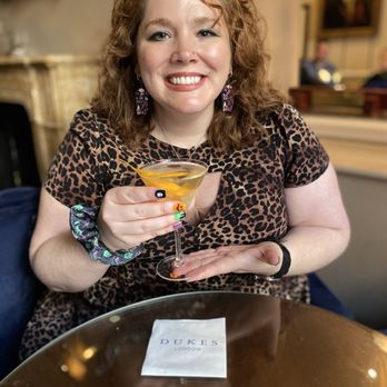 DUKES BAR - Lounges Near Me - London, XGL