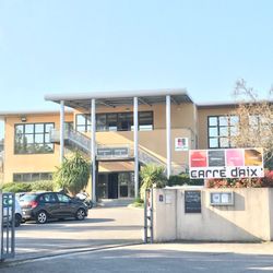 Le Carré d'Aix - L'entrée, parking gratuit de 150 places