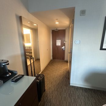 The Westin Boston Seaport District - Entry way to King Bed room - Hotels Near Me - Boston, Massachusetts The Westin Boston Seaport District - Entry way to King Bed room - Hotels Near Me - Boston, Massachusetts