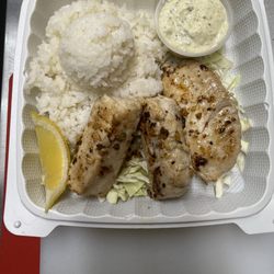 Tantes Local Grindz - Special-Ahi sautéed in garlic butter and white wine.