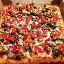 Grandpa Pie (Broccoli Rabe,  sausage,  peppers, mozzarella,  tomato sauce