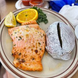 Mikes Crab House North - Salmon