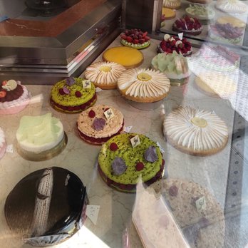Maison Mulot - Macaron cakes. - Bakeries Near Me - Paris, 01 Maison Mulot - Macaron cakes. - Bakeries Near Me - Paris, 01
