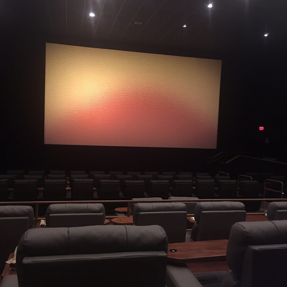 Showcase SuperLux Chestnut Hill - Cinema Near Me - Newton, Massachusetts Showcase SuperLux Chestnut Hill - Cinema Near Me - Newton, Massachusetts