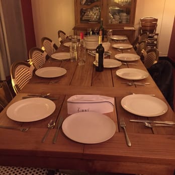 Cook Au Vin - Dinner table set - French Near Me - Chicago, Illinois Cook Au Vin - Dinner table set - French Near Me - Chicago, Illinois