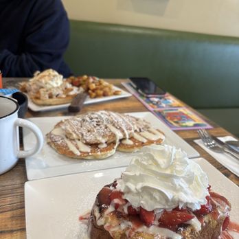 The Pan - Stuffed French Toast Cinnamon Roll Pancakes - Pizza Near Me - Gardena, California The Pan - Stuffed French Toast Cinnamon Roll Pancakes - Pizza Near Me - Gardena, California