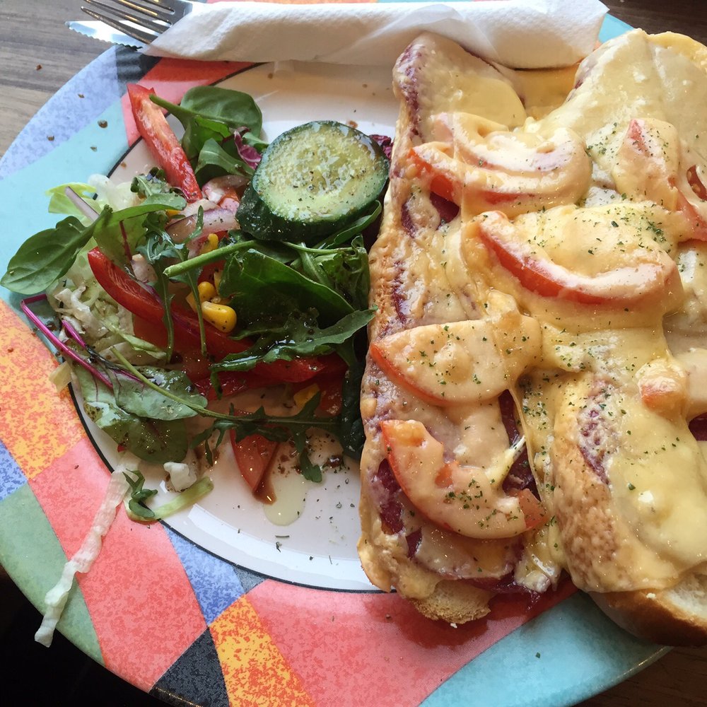 Broodje Bert - Breakfast & Brunch Near Me - Amsterdam, New Hampshire