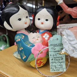 Adorable find.