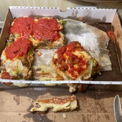 Manny & Olga's Pizza - Width measurement