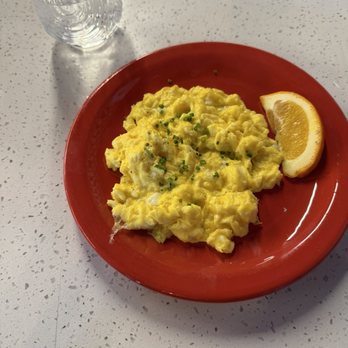 Saddle Creek Breakfast Club - Scrambled eggs - Breakfast & Brunch Near Me - Omaha, Nebraska Saddle Creek Breakfast Club - Scrambled eggs - Breakfast & Brunch Near Me - Omaha, Nebraska