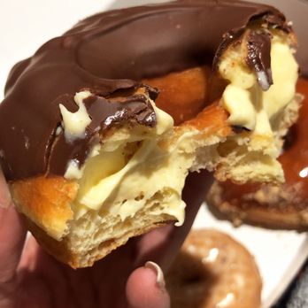 SuzyQ Doughnuts Hintonburg - New England donut. My favourite. - Donuts Near Me - Ottawa, Ontario SuzyQ Doughnuts Hintonburg - New England donut. My favourite. - Donuts Near Me - Ottawa, Ontario