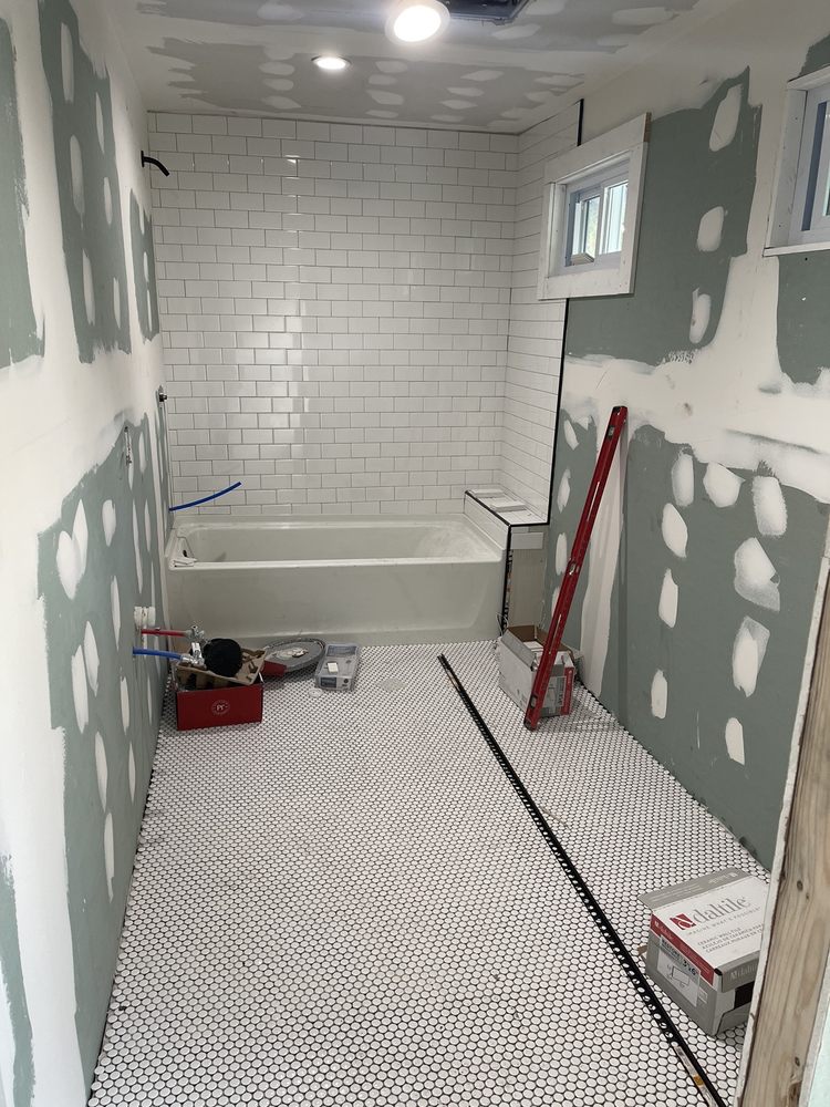 Slide of D T General Construction