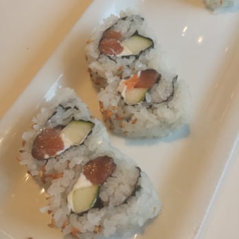 Lucky Robot Restaurant - Philadelphia maki - Sushi Bars Near Me - Austin, Texas