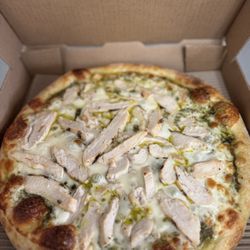 Ferroni’s Pizza - Pesto with chicken
