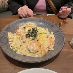 Pasta with lemon cream sauce