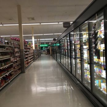 Stop & Shop - Stop&Shop Supermarket of Pembroke -- 125 Church Street / Route 139, Pembroke               Interior - Grocery Near Me - Pembroke, Massachusetts