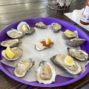 J's Seafood Dock - Fresh oysters - Seafood Near Me - New Orleans, Louisiana