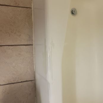 Holiday Inn Springfield - I-44 - bathtub was peeling - Hotels Near Me - Springfield, Missouri