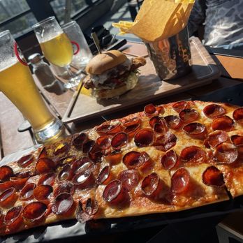 Finney's Crafthouse - Oceanside - New American Near Me - Oceanside, California