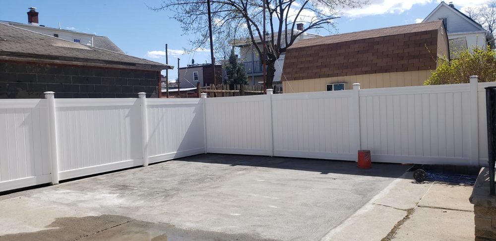 Slide of Leon Home Improvement