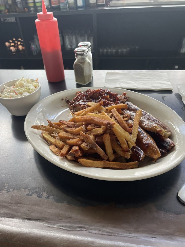 Food from Pine Creek Public House