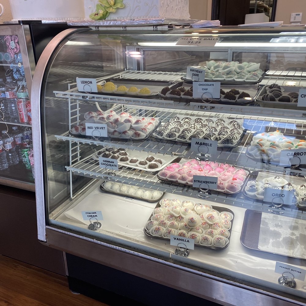 Cakes n' Mor - Cake pops - Bakeries Near Me - Houston, Texas