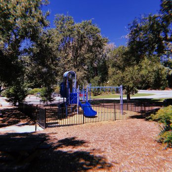 Sharon Park - A nice playground - Parks Near Me - Menlo Park, California