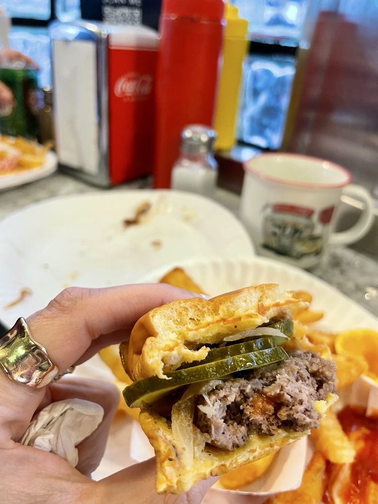 Food from White Manna