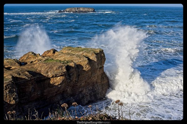 Devils Punchbowl State Natural Area by null