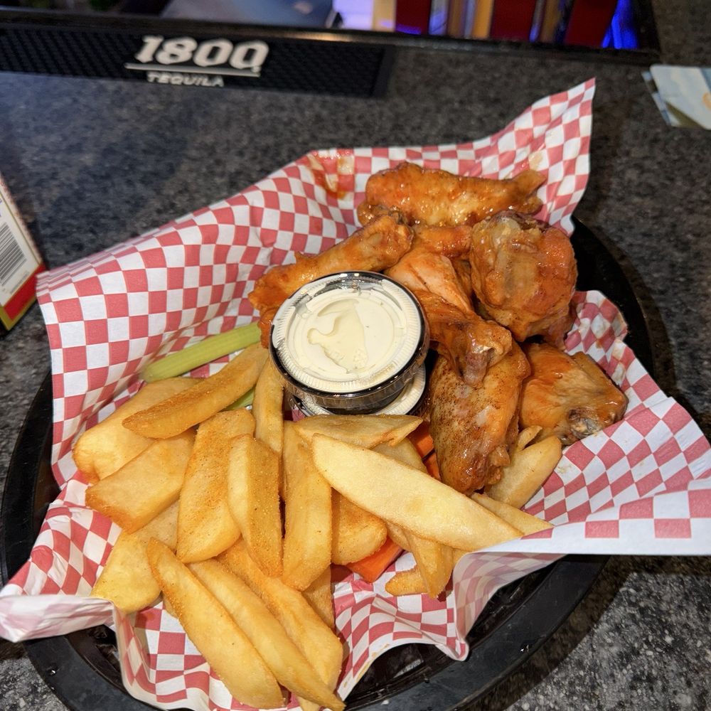 Apache Joes Bar & Grill - Wings are legit - Bars Near Me - Las Vegas, Nevada
