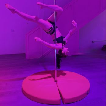 24K Pole Dance Studio - Pole Dancing Classes Near Me - Oakland, California
