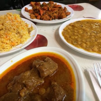 Tabaq Restaurant - Having an incredible feast - Pakistani Near Me - Chicago, Illinois