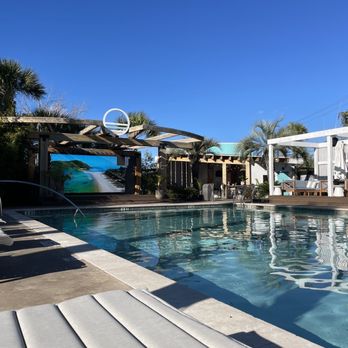 The Wonderer Charleston - Social Clubs Near Me - Charleston, South Carolina