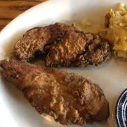 fried chicken and mashed potatoes fried chicken and mashed potatoes