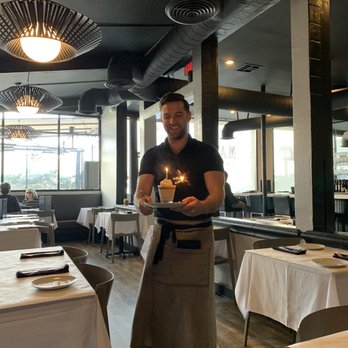 MA'S Italian Kitchen - This is Miles! - Italian Near Me - Burbank, California
