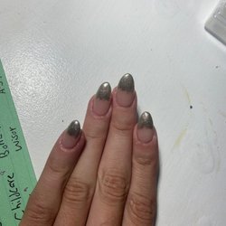 La Moda Nails - Sh*tty nails