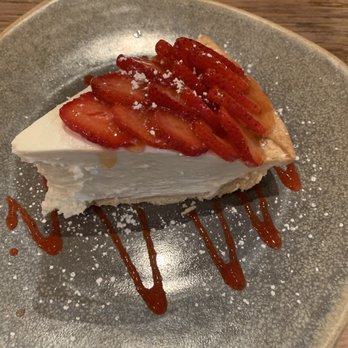 Moku Kitchen - Cocktail Bars Near Me - Honolulu, Hawaii
