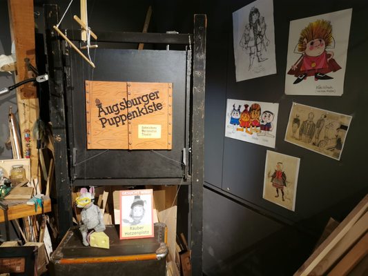 Augsburger Puppenkiste by null