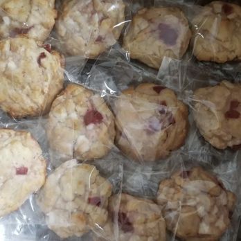 Ram Cram Flavors - Strawberry shortcake cookies! - Desserts Near Me Ram Cram Flavors - Strawberry shortcake cookies! - Desserts Near Me