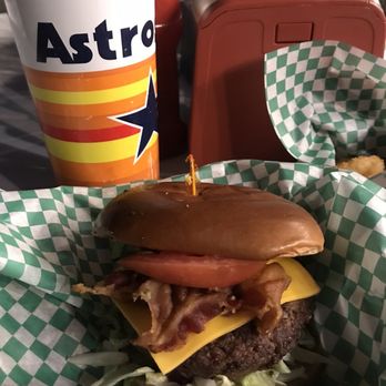 Pickle's Burger and Shake - Bacon Cheeseburger with avocado. - Burgers Near Me - Santa Rosa Beach, Florida