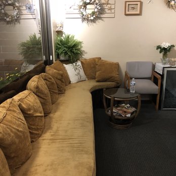Belmont Shore Spa - Waiting room - Massage Near Me - Long Beach, California Belmont Shore Spa - Waiting room - Massage Near Me - Long Beach, California