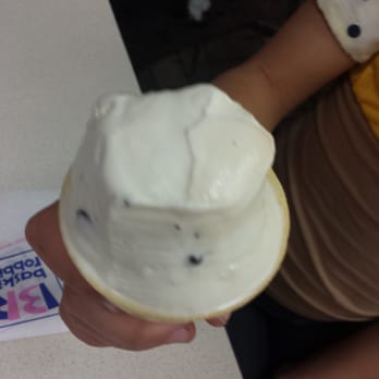 Baskin-Robbins - Moms Makin cookies - Desserts Near Me - Los Angeles, California Baskin-Robbins - Moms Makin cookies - Desserts Near Me - Los Angeles, California