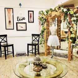 The Chateau AZ - Bridal Suite