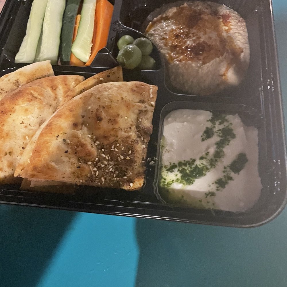 Hi-Lawn - Hummus platter - Cocktail Bars Near Me - Washington, DC, District of Columbia