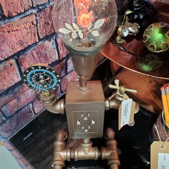 Antique City Mall - Dec 2020: She came home w/ me! This nightlight has outlets & USB Ports:) - Thrift Stores Near Me - Micanopy, Florida Antique City Mall - Dec 2020: She came home w/ me! This nightlight has outlets & USB Ports:) - Thrift Stores Near Me - Micanopy, Florida