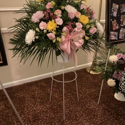 Colonial Flower Shop - Beautiful Spring Arrangement